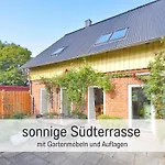 Lichtinsel - Strandnah, Ebenerdig, Haustierfreundlich, Terrasse Und Garten, Viel Platz